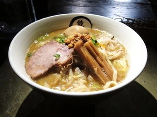 鶏白湯ラーメン