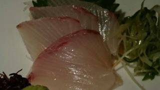 カンパチの刺し身