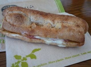 フィローネ　ハム＆マリボーチーズ