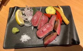 氷温熟成霜降りトロ牛タン