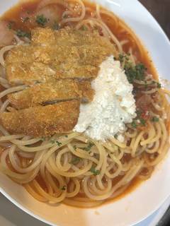 三元豚のせトマトパスタ