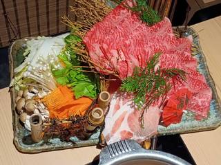 火鍋と葱しゃぶを２色鍋