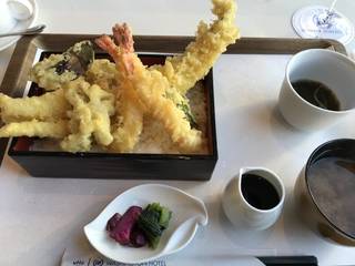 ワゴンデザート食べ放題ランチ　御膳