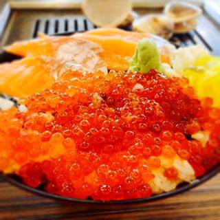 とろ・うに・いくら丼