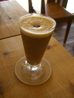 カフェフレッドシェケラートコンラッテ