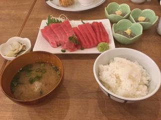 まぐろ刺身定食