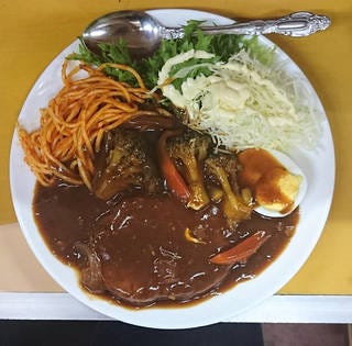 煮込みハンバーグ