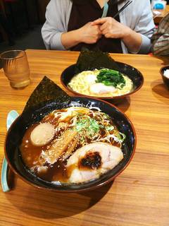 黒豚骨ラーメン味玉子