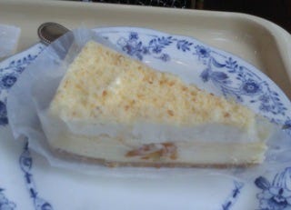 ２層仕立てのチーズケーキ