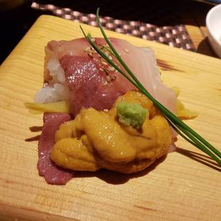 倉石牛とウニのお寿司