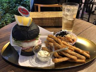 山口県産サババーガー