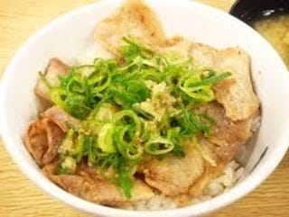 塩豚カルビ丼