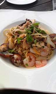 海の幸と山の幸のパスタ