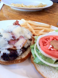 ベーコンチーズバーガー