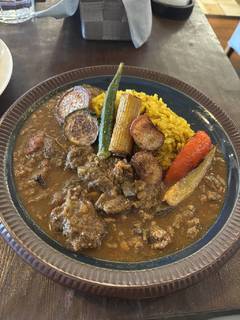 ジビエのスパイシーカレーとジーラライス