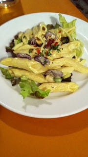 ペンネと豆のカレーマヨサラダ