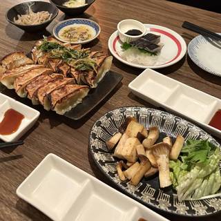 自家製 鉄板餃子