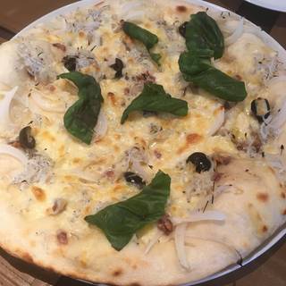 シラスと春野菜のピザ