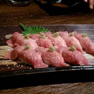 特製炙り牛寿司