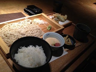 天ぷらととろろそばのセット