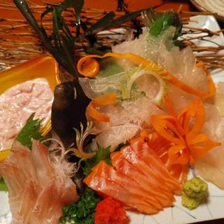 刺身盛り合わせ