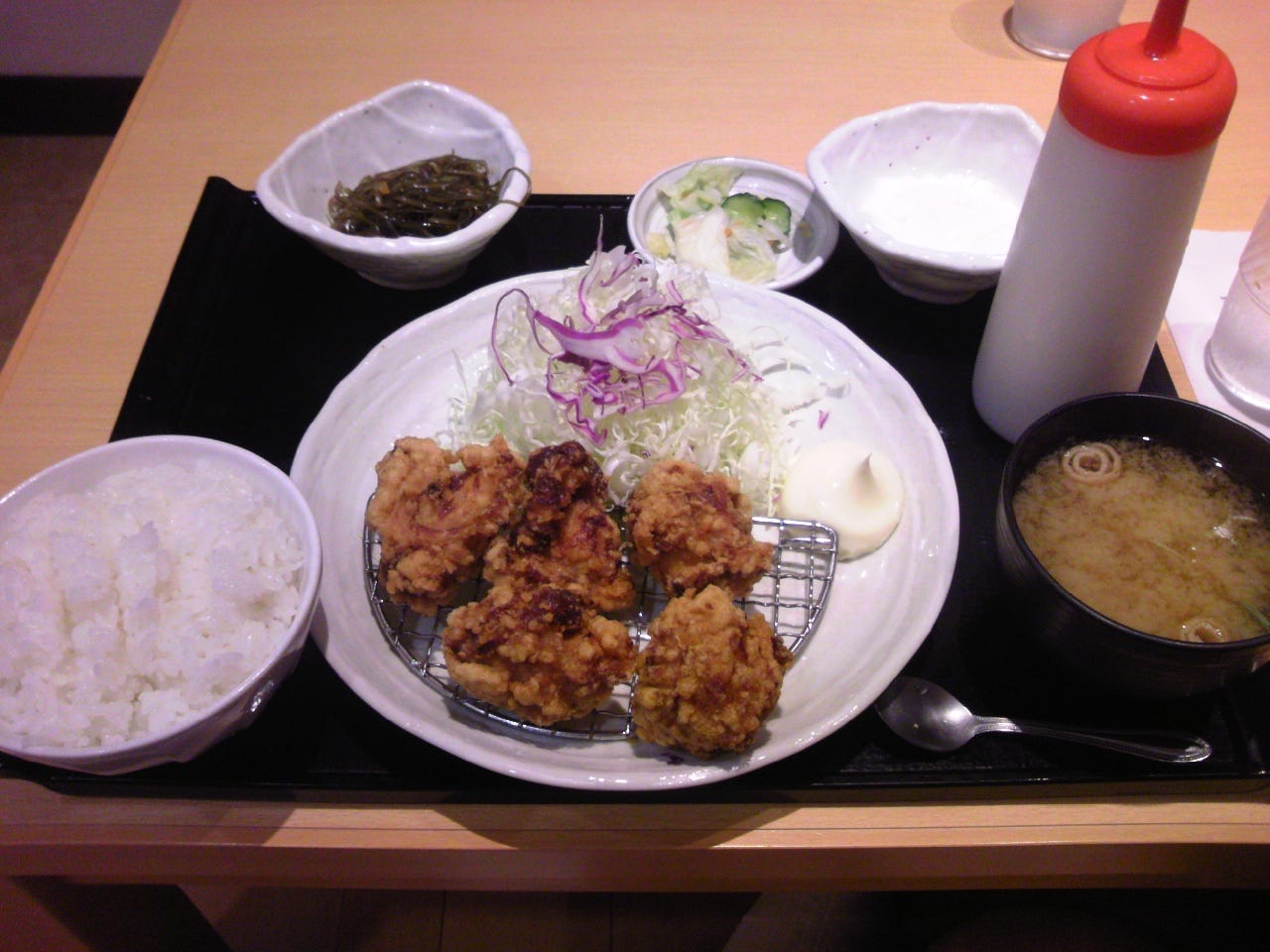 鳥の唐揚げ定食