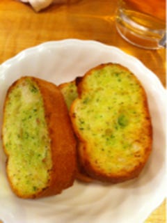 ガーリックトースト