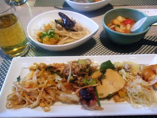 ブッフッェ　ランチ