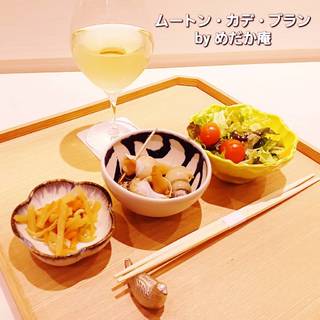 ムートン・カデ・ブラン