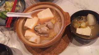 牡蠣の味噌鍋