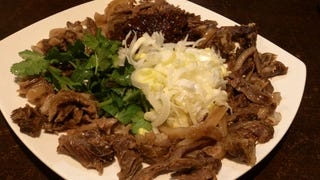 狗肉盛り合わせ