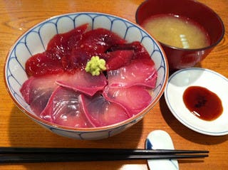 づけ・いなだハーフ丼