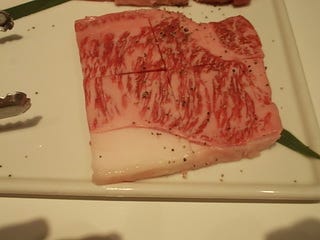 特上霜降り和牛１００ｇ