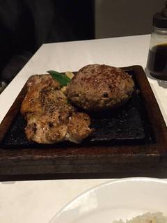 ハンバーグと柚子チキンコンビ