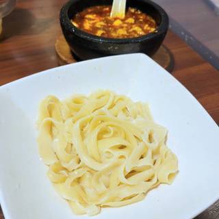 頂天石焼麻婆つけ刀削麺