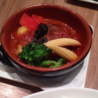 イベリコ豚と完熟トマトの煮込みハンバーグ