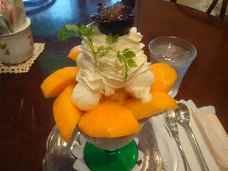 宮崎マンゴーパフェ