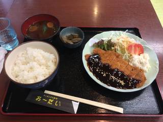 トンカツ定食　味噌