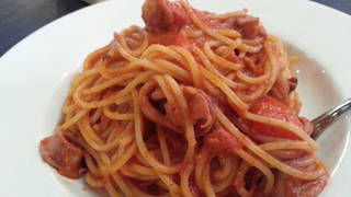 トマトソースのパスタ