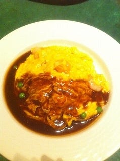 名物オムレツライス