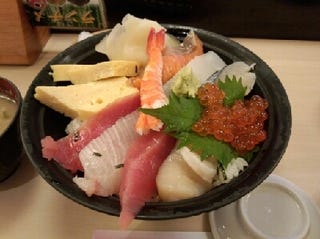 海鮮丼