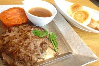 黒毛和牛１００％粗挽きグリルハンバーグ