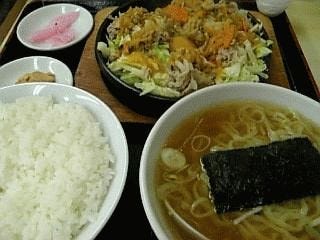 鉄板麺