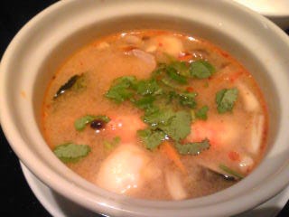 海老のスパイシースープ　トムヤムクンハーフ
