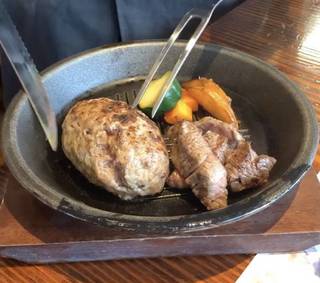 牛１００％ハンバーグ＆サイコロステーキコンビ