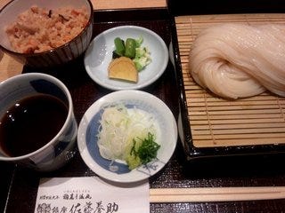 二味せいろ　醤油つゆとごま味噌つゆ