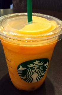 マンゴーパッションティーフラペチーノ