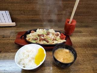 鉄板焼き　ランチ８００円