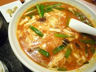 ランチ　　サンラータン麺定食