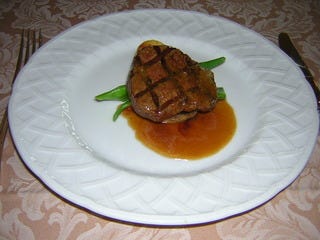 牛フィレ肉の網焼き　